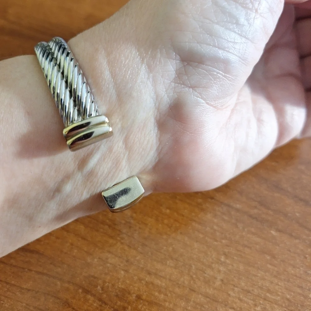 Collezio Abalone Cuff Watch